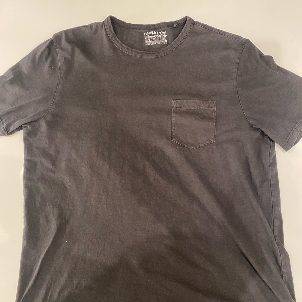 Faherty Sunwashed Pocket Tee